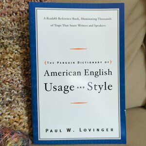 The Penguin Dictionary of American English Usage and Style - Paperback pub. 2000